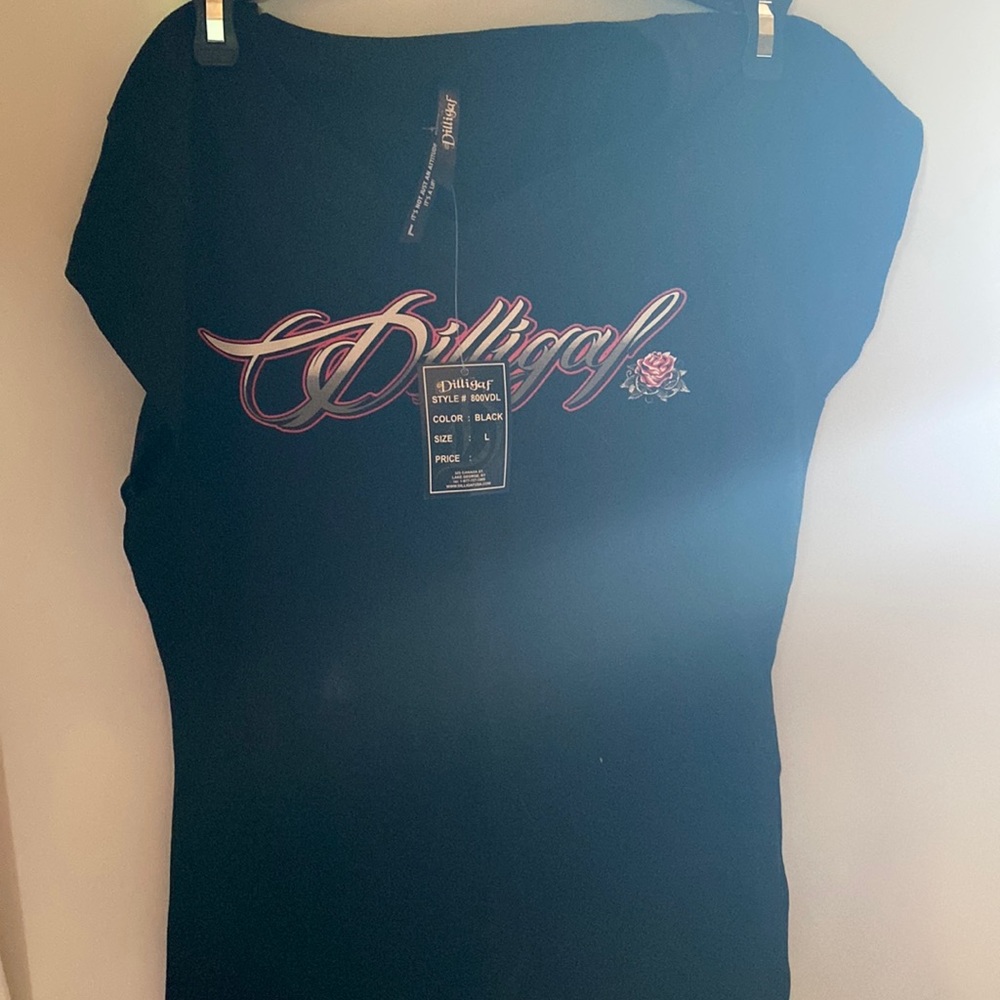 Dilligaf v neck